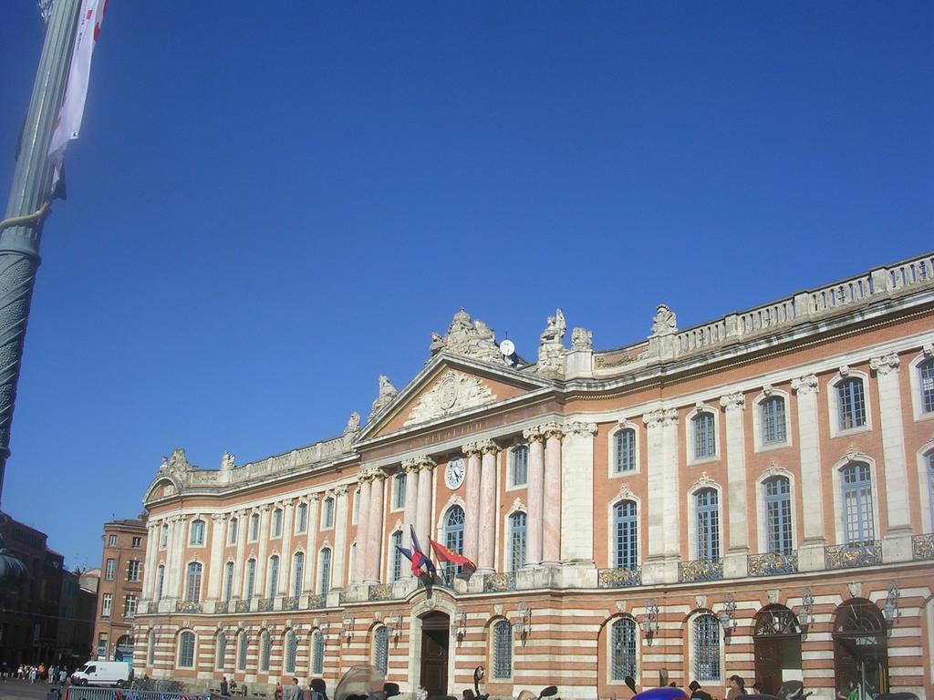 Hotel Ours Blanc - Victor Hugo Toulouse Eksteriør billede